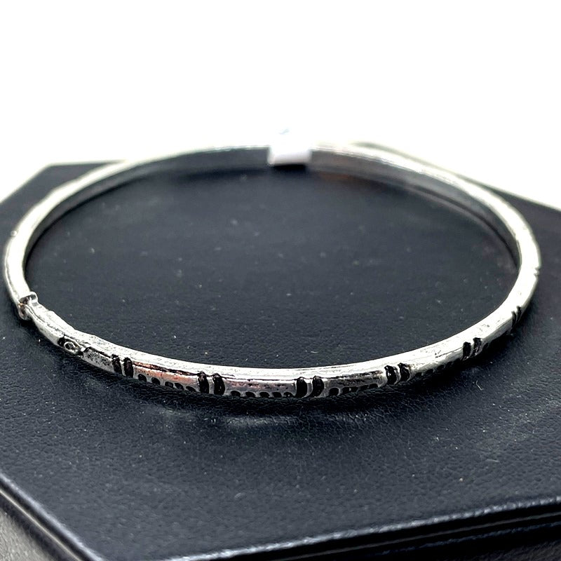 Bracelets - Bangles