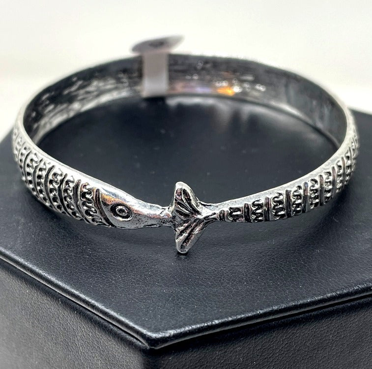 Bracelets - Bangles