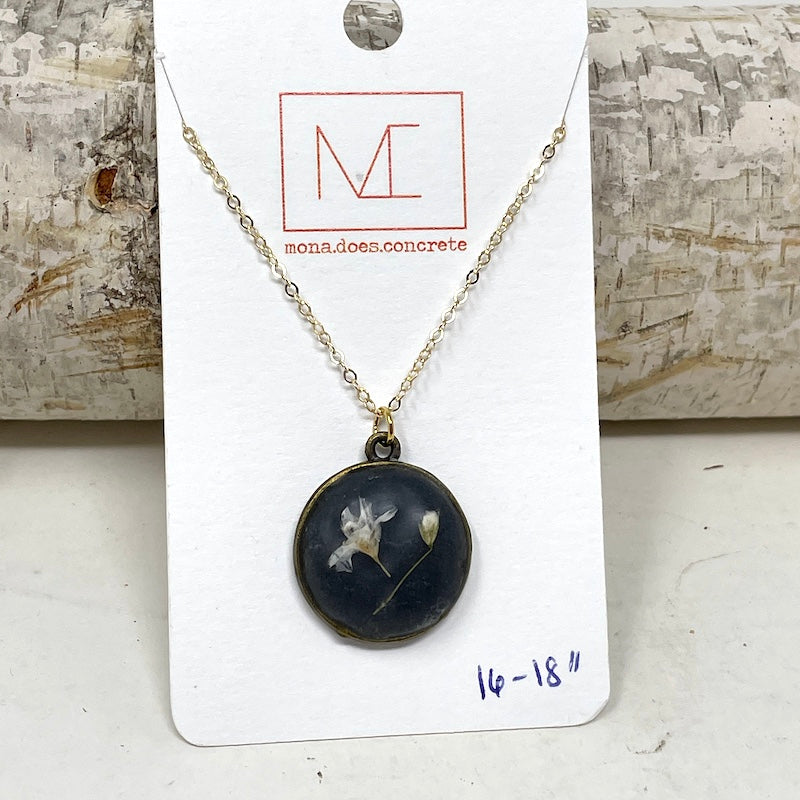 Necklace | Charcoal Floral Round