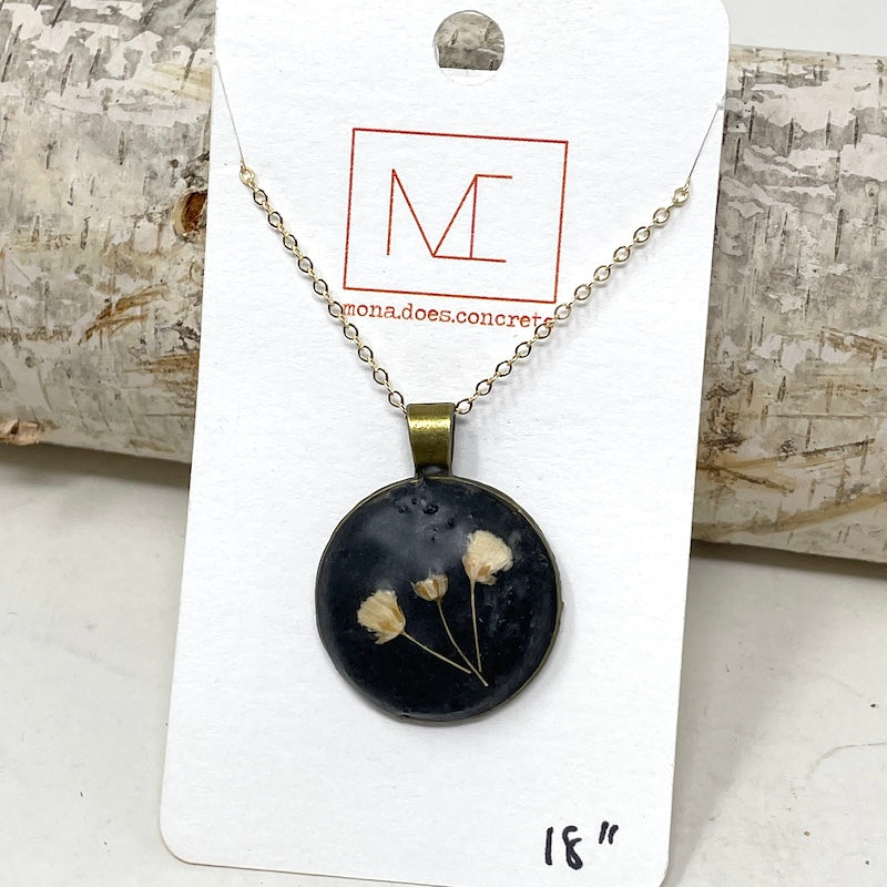Necklace | Charcoal Floral Round