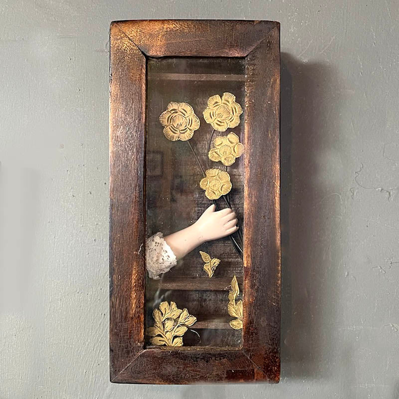 Healing Hand - Brass Flowers Box