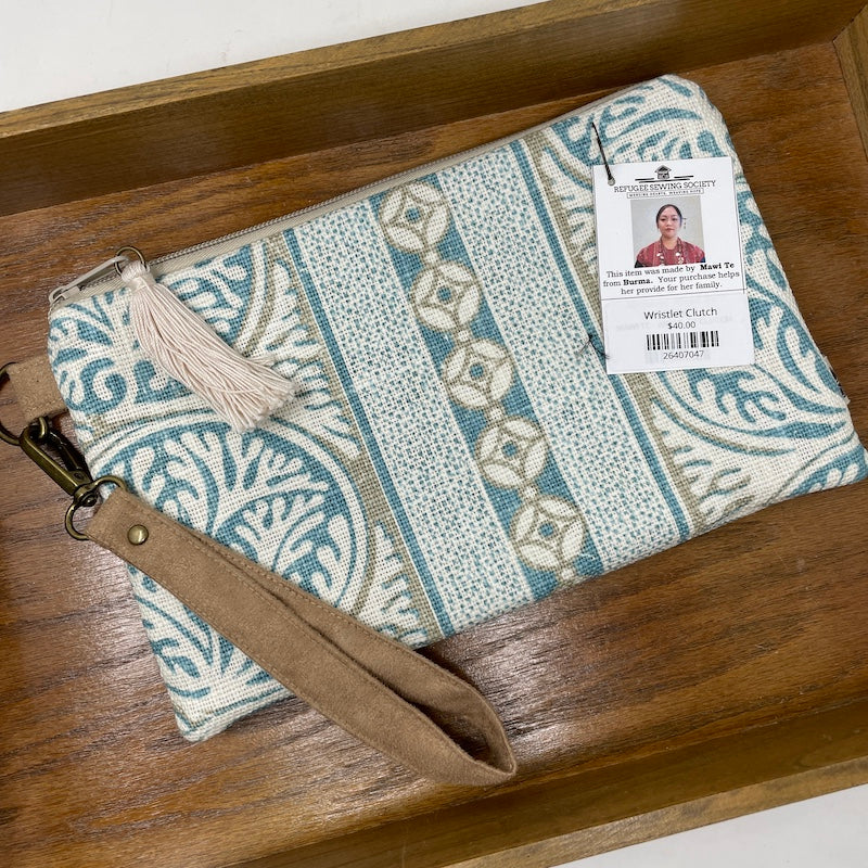 Wristlet Clutch