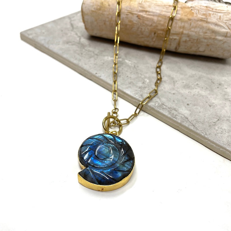Necklace - Shell Labradorite