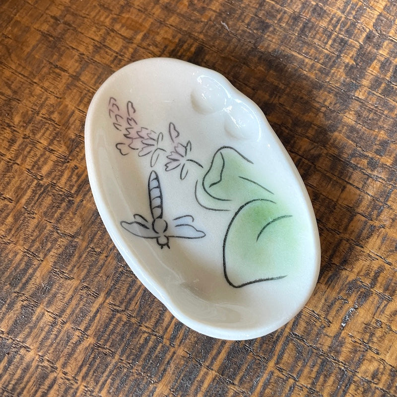small oval dishes