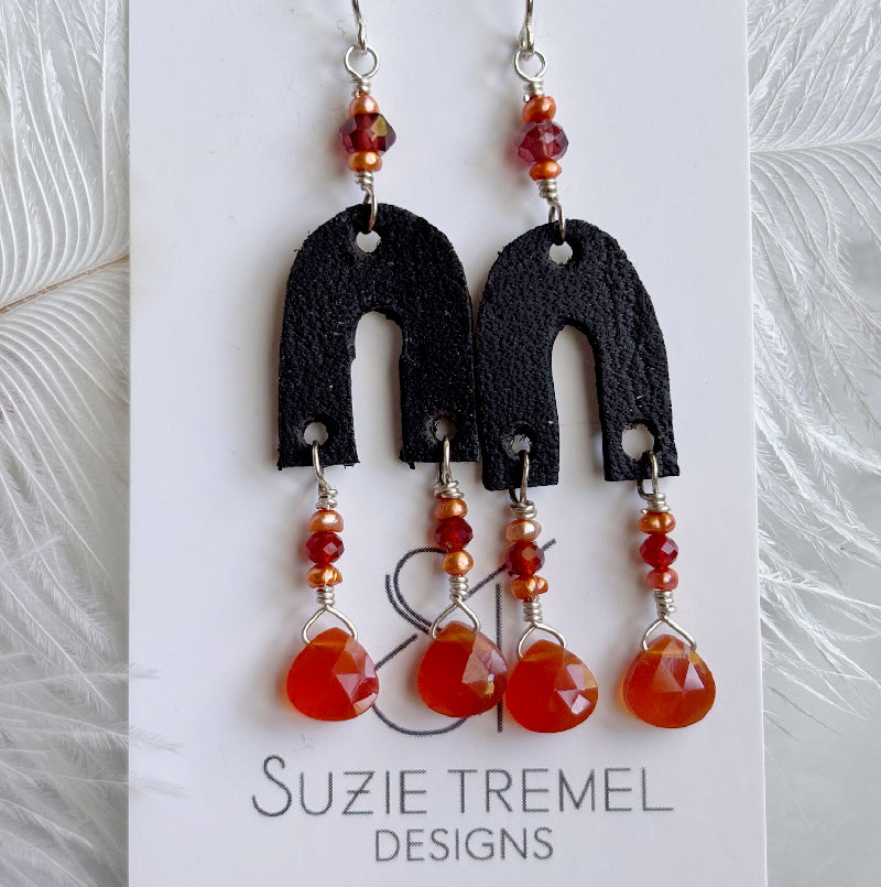 earrings - mini arch - orange carnelian