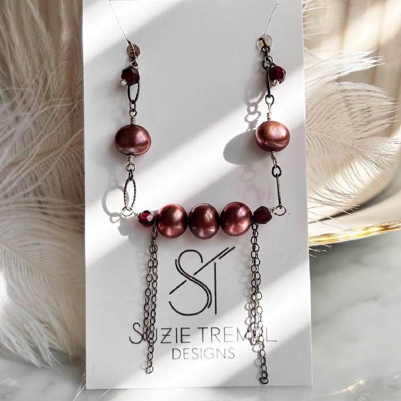 Necklace - Pearl Bar