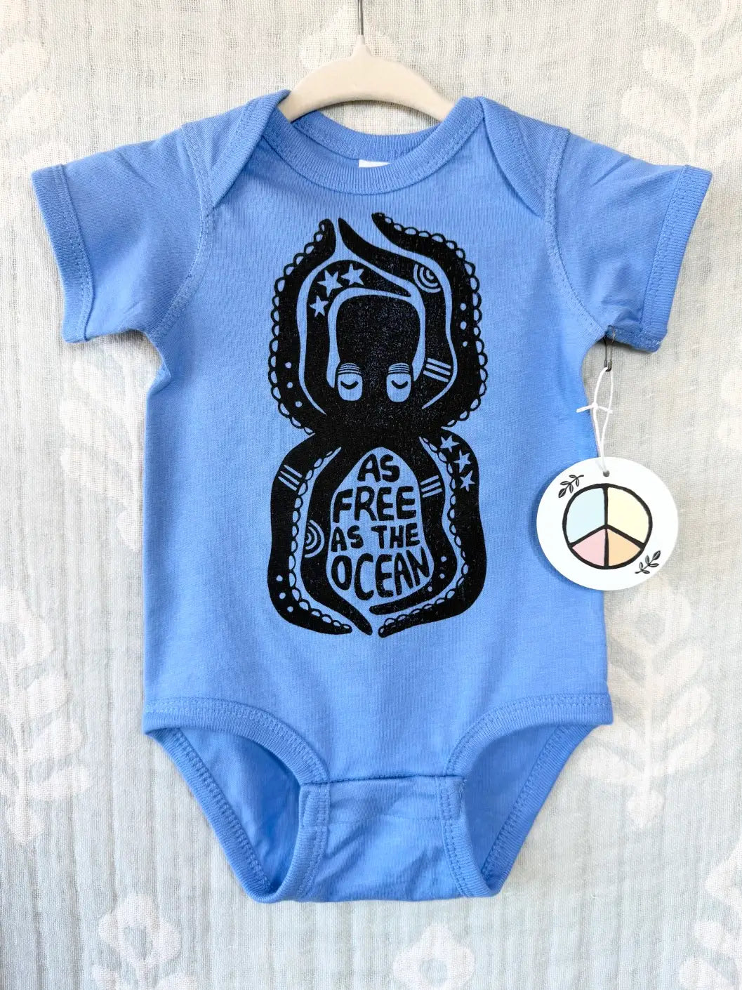 Onesie - As free as the ocean