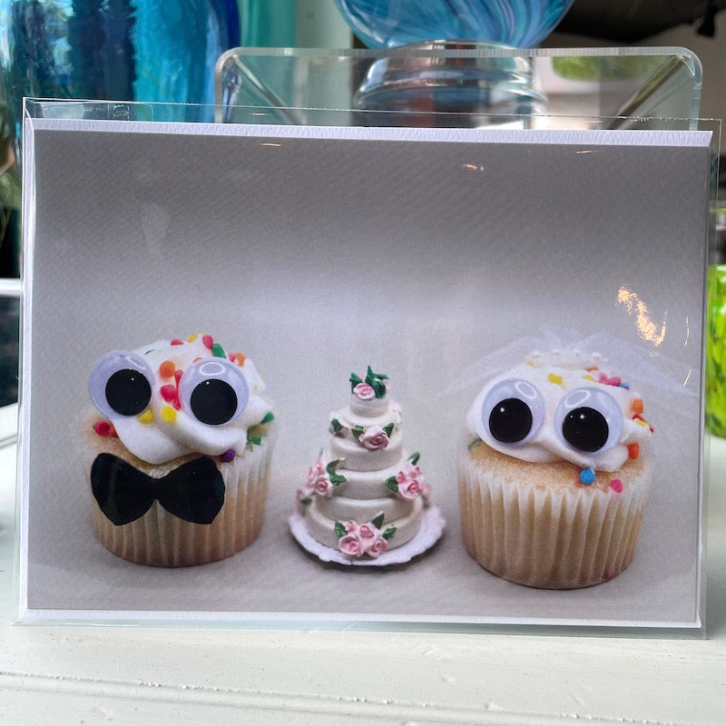 Card - Congratulations to the sweetest couple!
