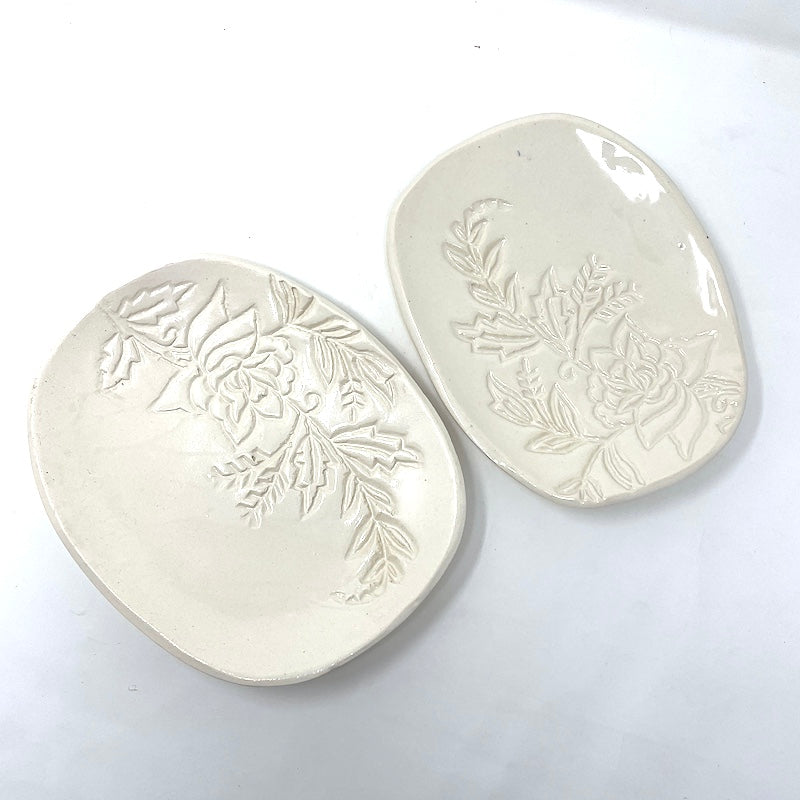 Oval Plate - Cream | Stamped Floral