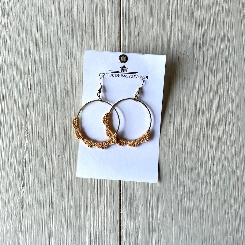 Earrings - Scallop Hoops | Summima
