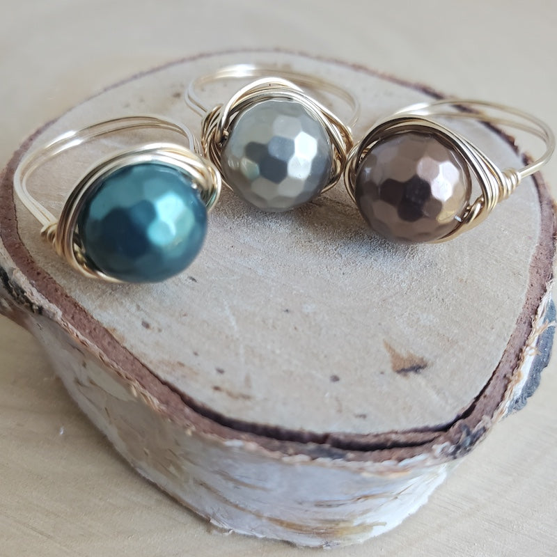 Ring - Mother of Pearl | Dark Hues