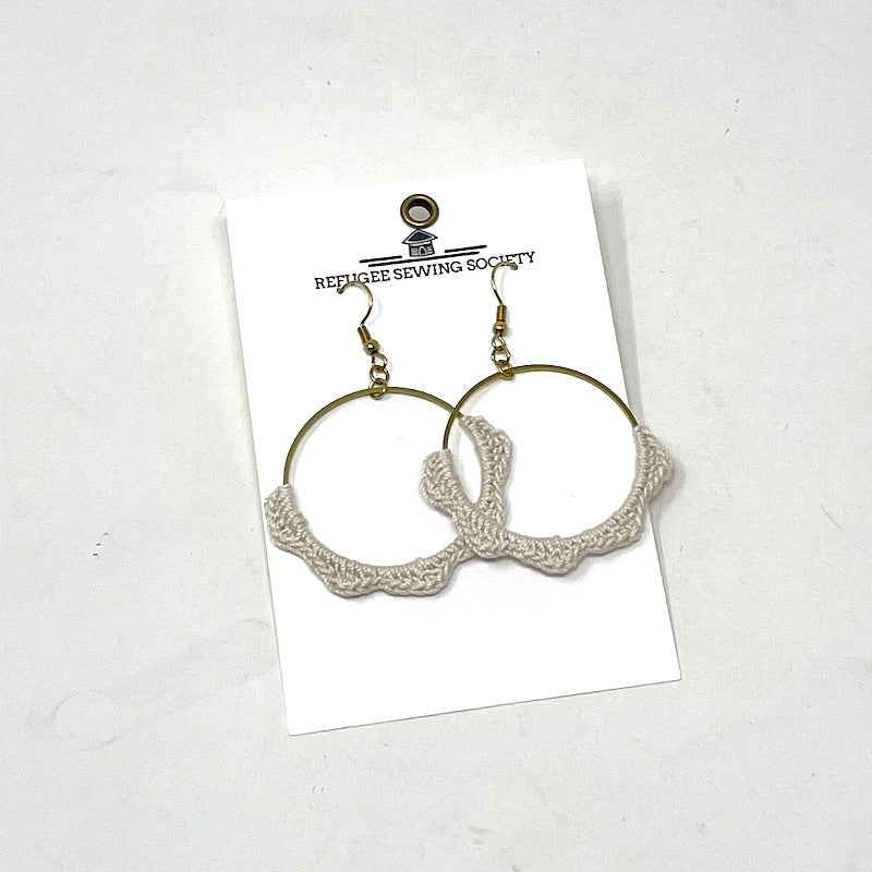 Earrings - Scallop Hoops | Summima