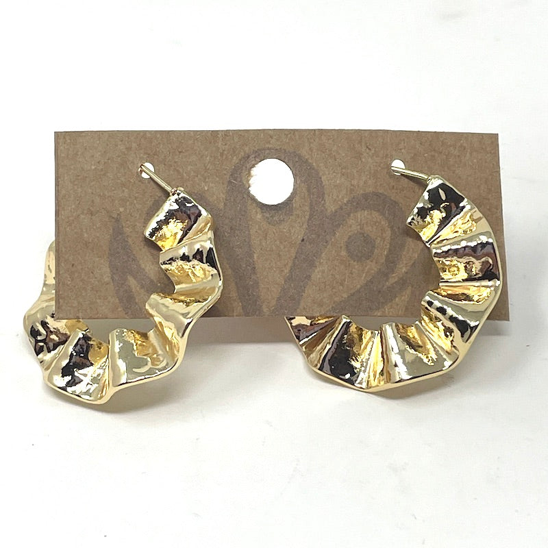 Earrings - Gold Wavy Hoops D099