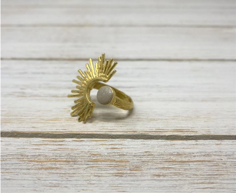 Ring - Concrete + Rays