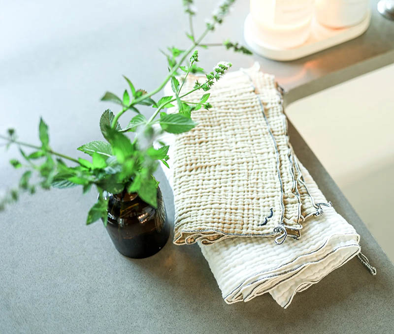 Mezzo Cloth