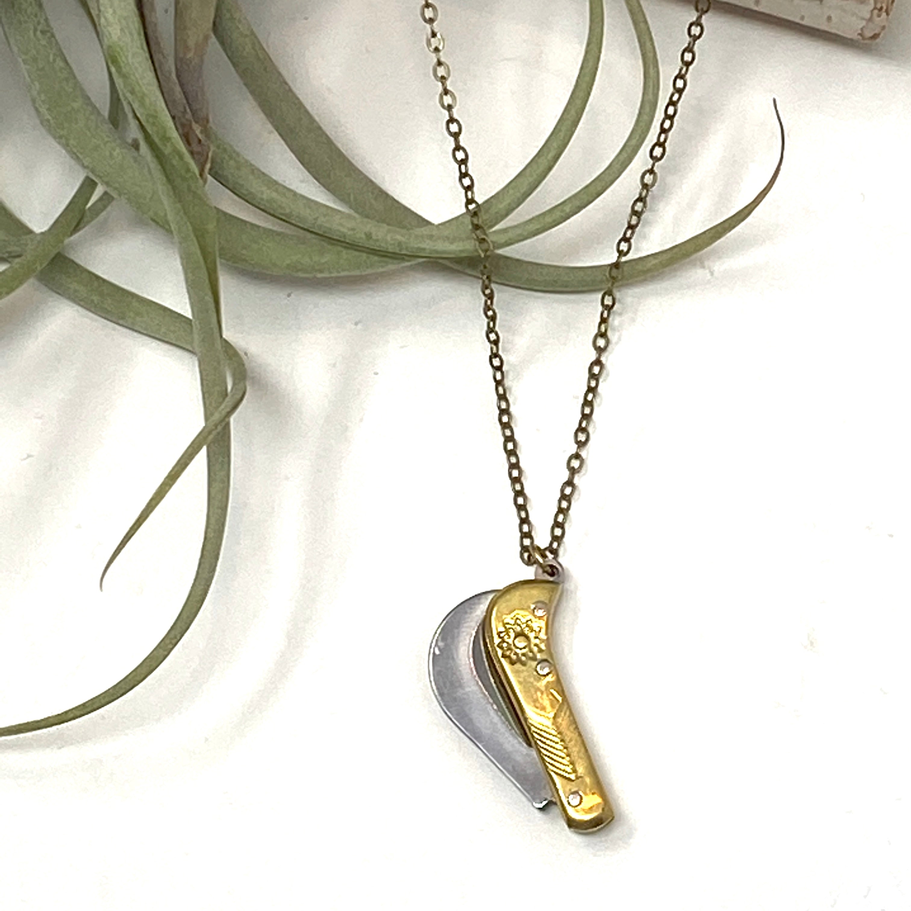 Necklace - Pocket Knife | Brass Arrow